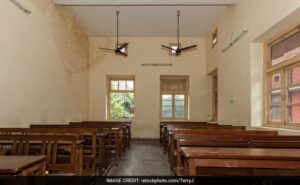 Between the language row in Tamil Nadu, Hindi made Hindi mandatory in Maharashtra