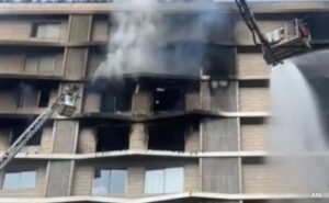 Huge fire on 3 floors of residential tower in Gujarat, no injury