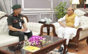 The major defense staff meets Rajnath Singh amidst Indo-Pak tension