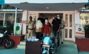 Delhi man, 2 colleague armed robbery attempts to give alimony, arrested