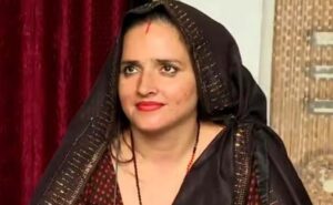 The man breaks down in the house of Pakistani woman Prateek Haider, claims that she did ‘black magic’
