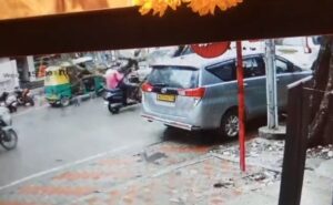 The man dies, falls on a bike moving in Bengaluru after another injury