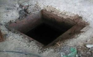 The girl falls into the drain in Mumbai Ghatkopar, man drowns while trying to save her: police