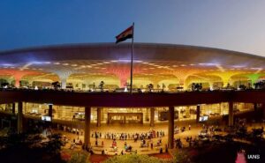 Airlines asked passengers to come 3 hours before flying amidst Indo-Pak tension