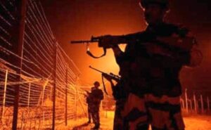 Pakistan Army Firing as a number of casualties as an artillery firing: source