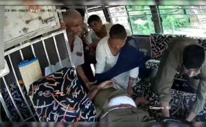 Bus driver suffers heart attack, conductor applies brakes with his hands Tamil Nadu Dindigul