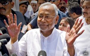 Nitish Kumar says that it will remain in NDA, no more about turn