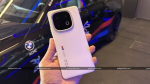 IQO 13 should be available in a new green option in India on 4 July